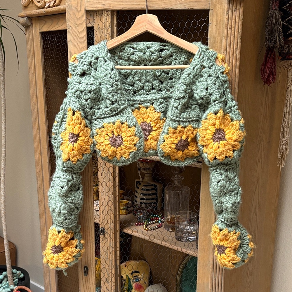 Handmade Sunflower Crochet Knit Cropped Cardigan